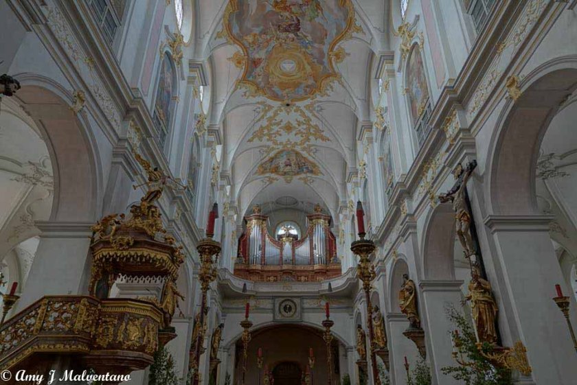 34111297_10156168193671830_8790657148389425152_n